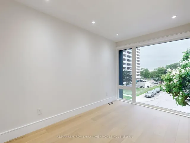 Additional image 18 of 112 Newcastle St