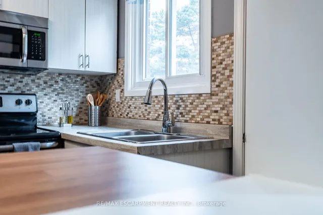 Additional image 8 of 1350 Limeridge Rd Unit 42