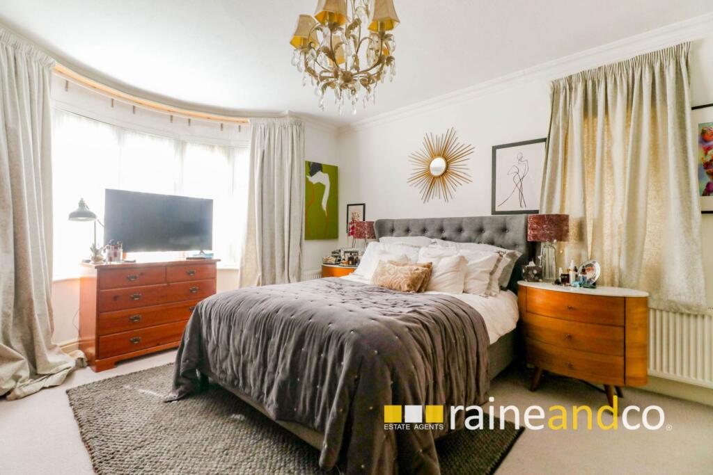 Additional image 5 of Georges Wood Road, Brookmans Park