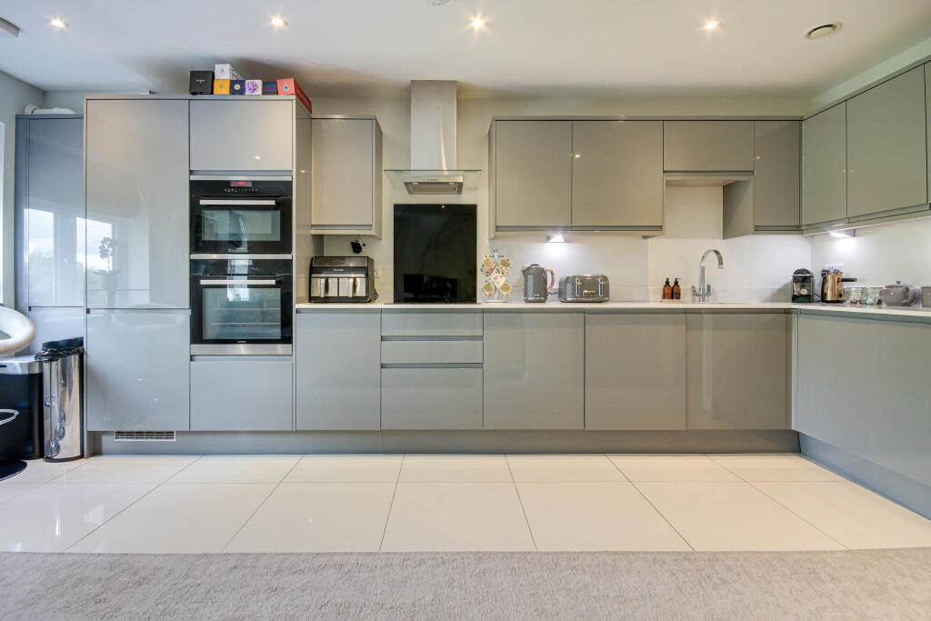 Additional image 3 of Cross Way, Harpenden, Hertfordshire, AL5