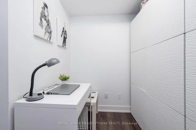 Additional image 11 of 2 Eva Rd Unit 2421