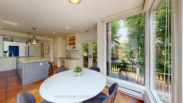 Additional image 22 of 65 Burnhamthorpe Cres