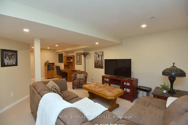 Additional image 28 of 28 Waterwheel Cres