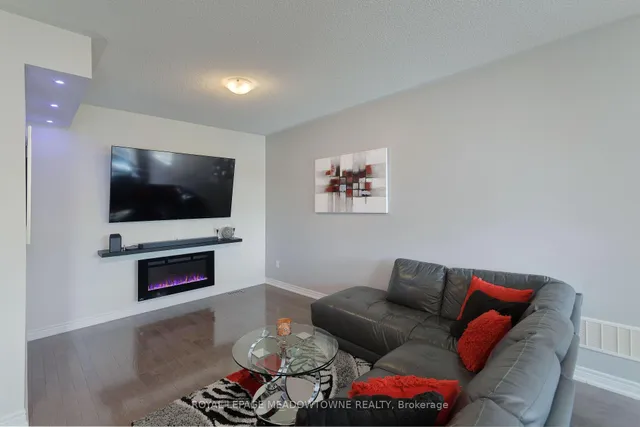 Additional image 10 of 21 Labrish Rd