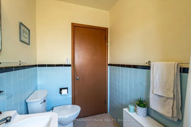 房产图片 26 - 218 BOWMAN 街