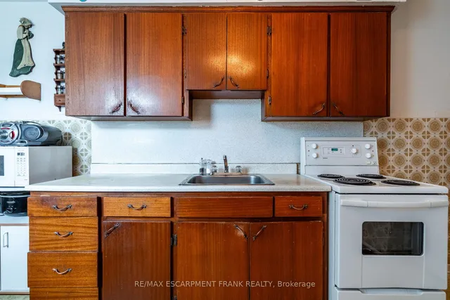 房产图片 22 - 209 东13街