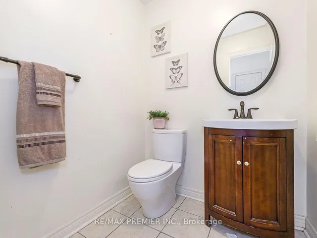 Additional image 24 of 38 Betty Nagle St