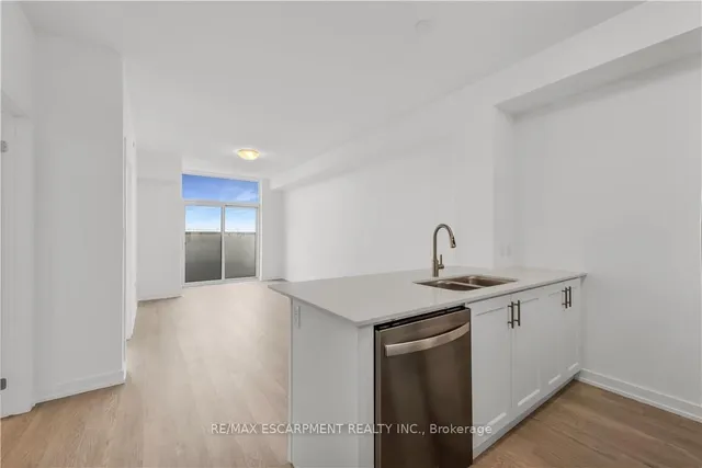 Additional image 7 of 10 MALLARD Tr Unit 335