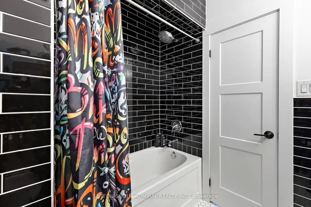 Additional image 25 of 24 Hucknall Rd