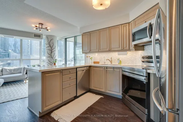 Additional image 13 of 228 Queens Quay Unit 702