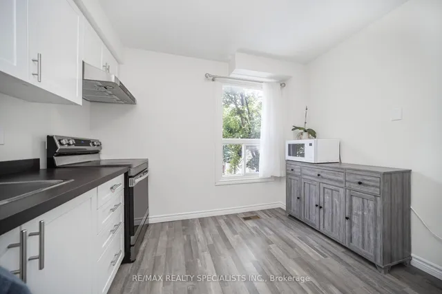 Additional image 14 of 38 Ellis Dr