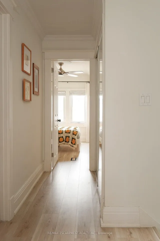 房产图片 34 - 505 Queensdale Ave