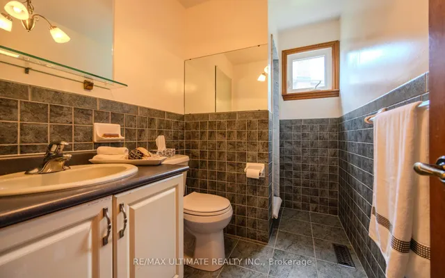 Additional image 19 of 7 Marker Crt