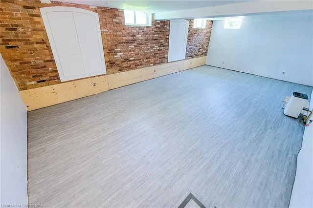 Additional image 13 of 35 Cloke Crt