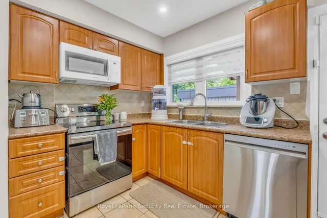 房产图片 11 - 23 Talent Cres