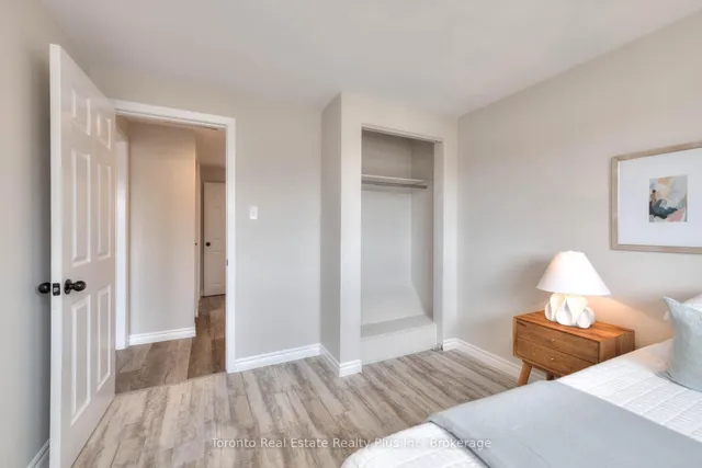 Additional image 20 of 31 Roberts Cres