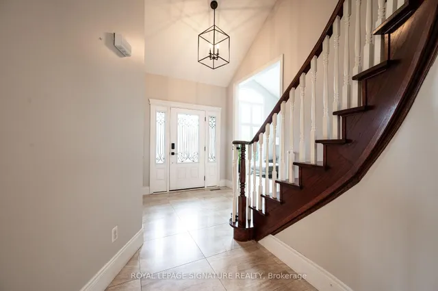 Additional image 2 of 37 Riviera Rdge