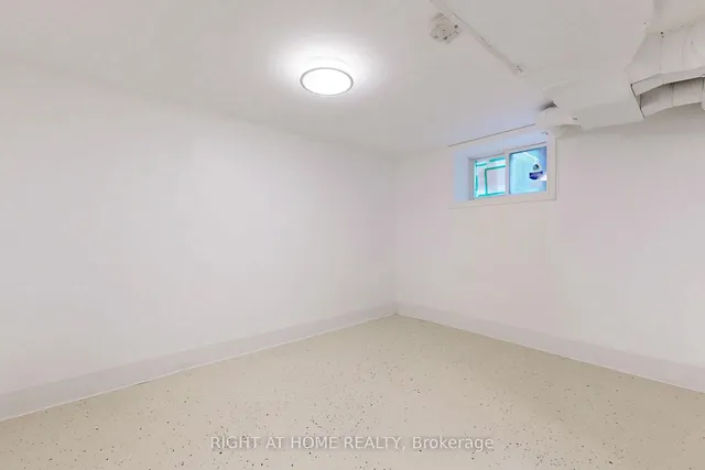 Additional image 39 of 656 Crawford St