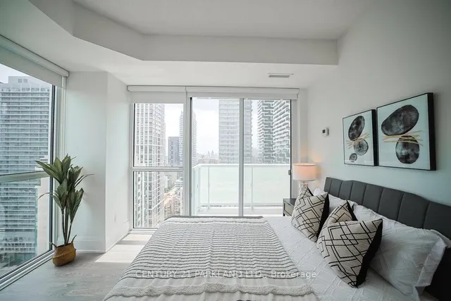 Additional image 17 of 101 Erskine Ave Unit 2207