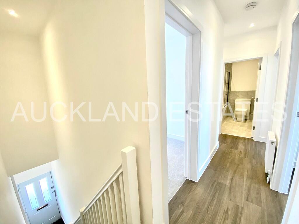 Additional image 11 of High Street, London Colney