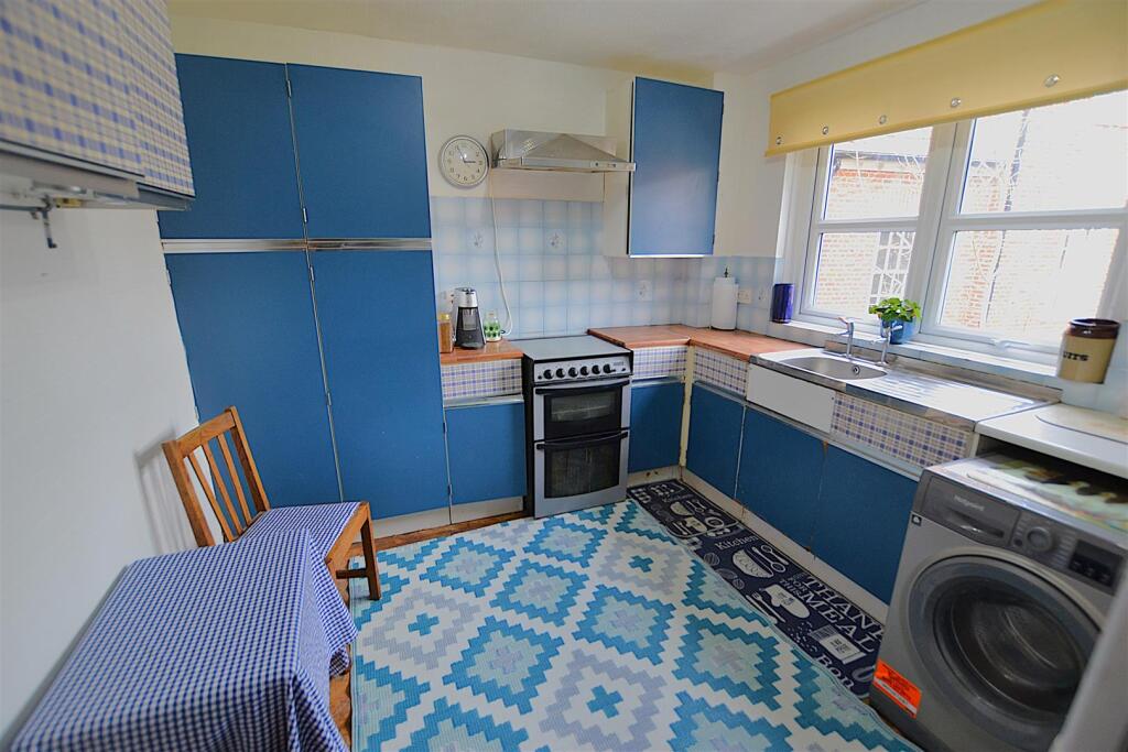 Additional image 26 of Jacobs Ladder, Old Hatfield