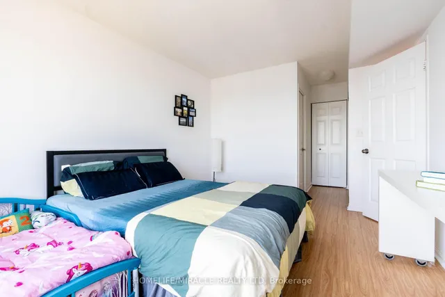 Additional image 20 of 1 Lee Centre Dr Unit 1506