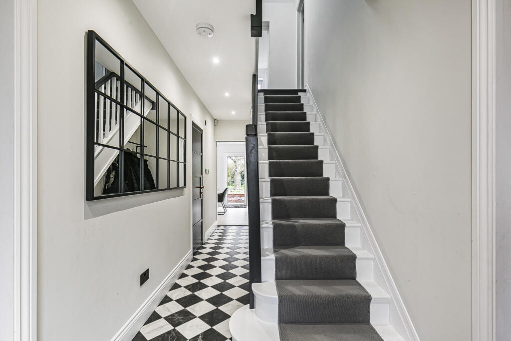 Additional image 11 of The Valley Green, Welwyn Garden City, Hertfordshire, AL8