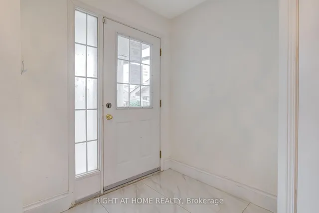 Additional image 3 of 131 Peach Blossom Cres