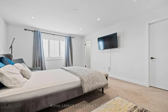 Additional image 36 of 136 Crafter Cres