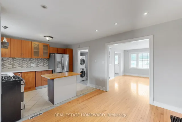 Additional image 3 of 722 Weston Rd