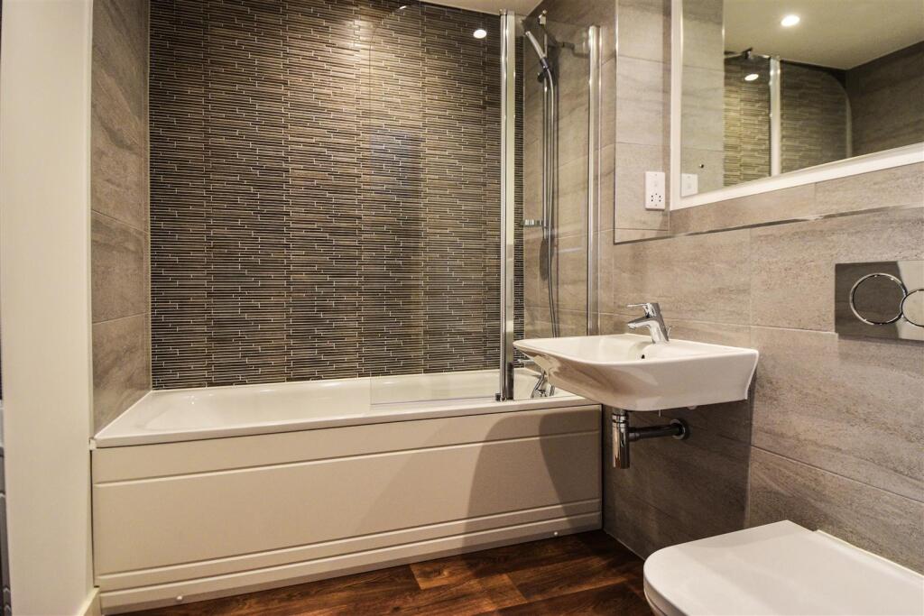 Additional image 5 of Lincoln Apartments, 3 Lexington Gardens, Birmingham, West Midlands, B15