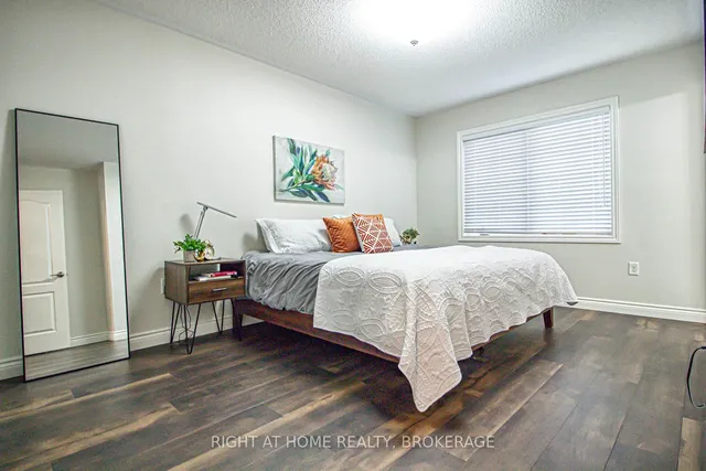 房产图片 11 - 1358 Granrock Cres