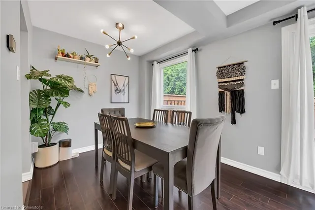 Additional image 14 of 1550 Newlands Cres Unit 11