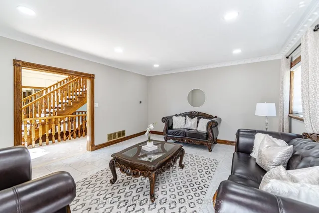 Additional image 13 of 34 Estateview Circ