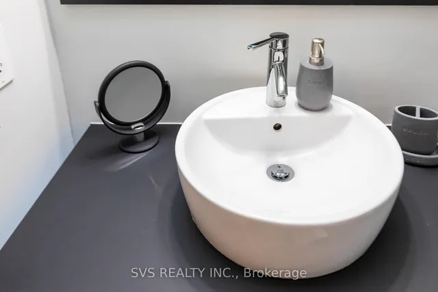 Additional image 21 of 21 Nelson St Unit 905