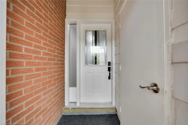 Additional image 14 of 451 Woodview Rd Unit 4