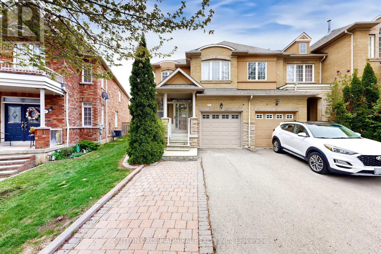 11 MOSSWOOD ROAD|Vaughan (Patterson), Ontario L4J9C6