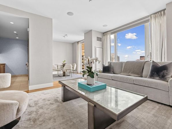 250 E 53rd St, New York, NY 