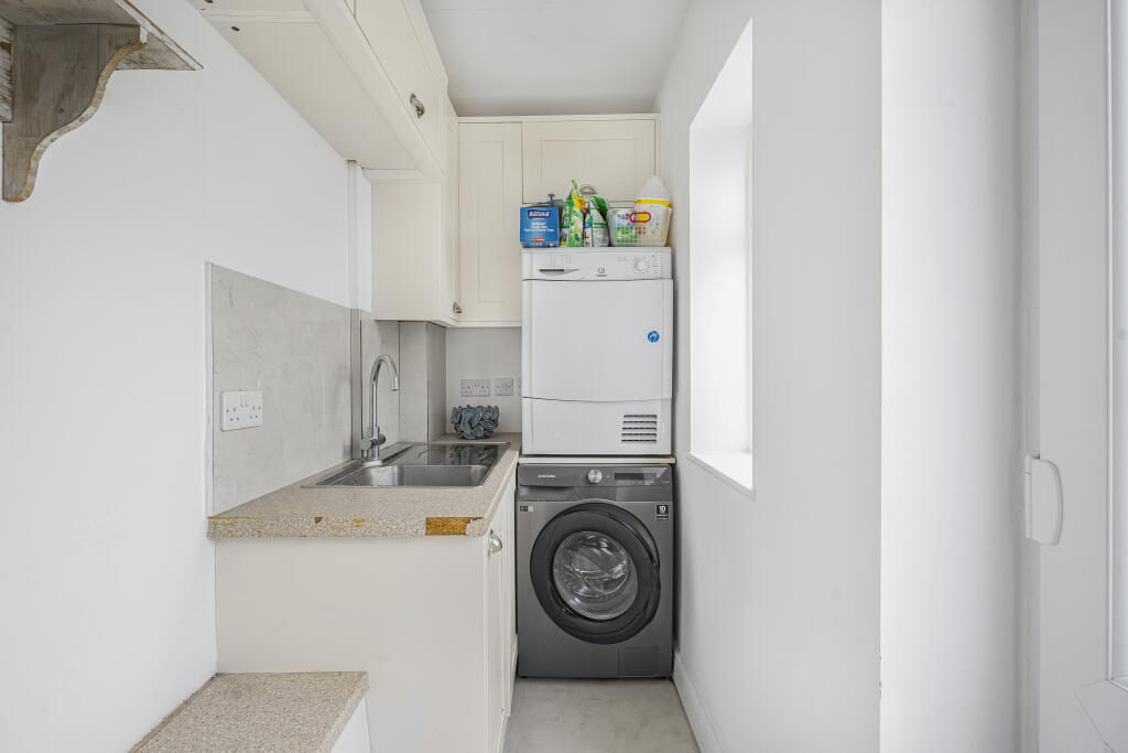 Additional image 9 of Dixons Hill Close, Welham Green, Hatfield, AL9