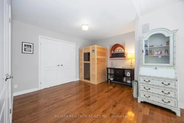 Additional image 25 of 43 Lawnview Dr