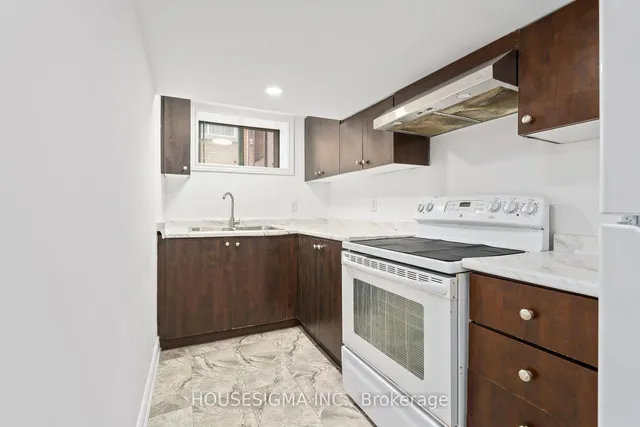 Additional image 27 of 29 Juanita Dr