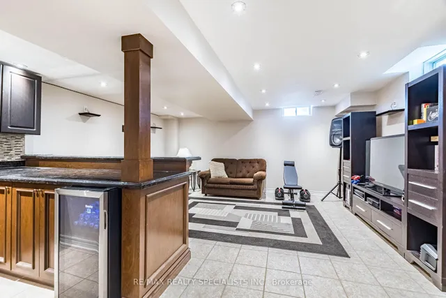 Additional image 31 of 6672 Opera Glass Cres