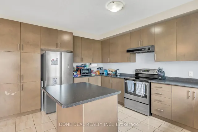 Additional image 7 of 109 Showcase Dr