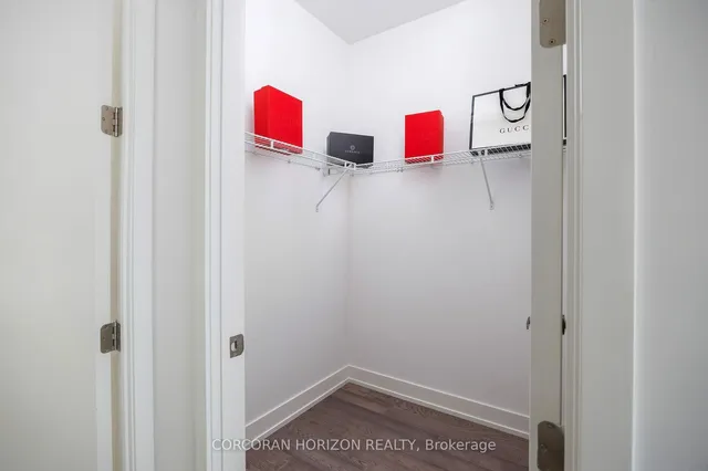 房产图片 18 - 多伦多市Lower Jarvis街15号SPH4402单元