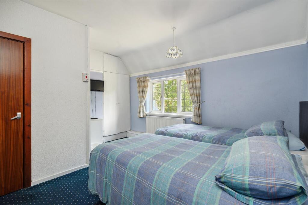 Additional image 12 of Bickenhill Road, Birmingham