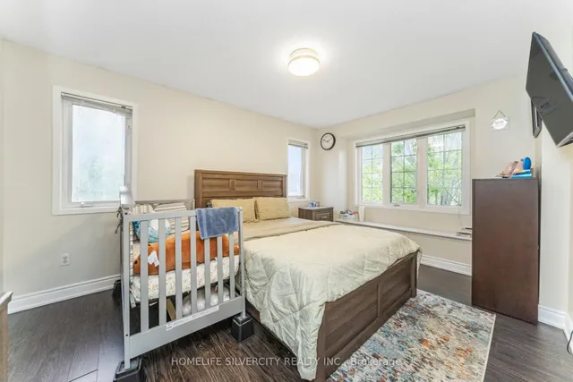 Additional image 30 of 91 Bernard Ave