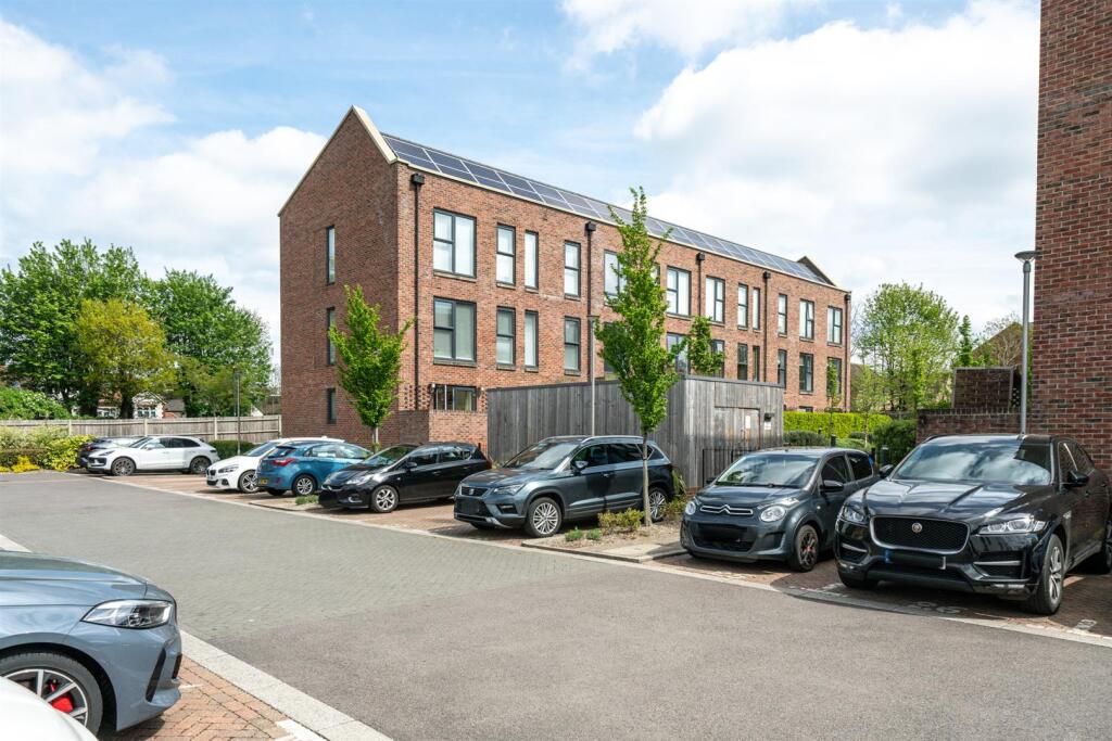 Additional image 13 of Sutton Road, St. Albans