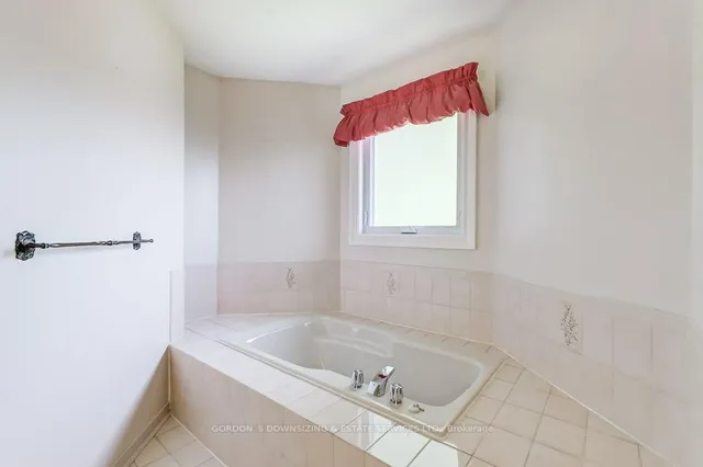 Additional image 26 of 459 Glenashton Dr