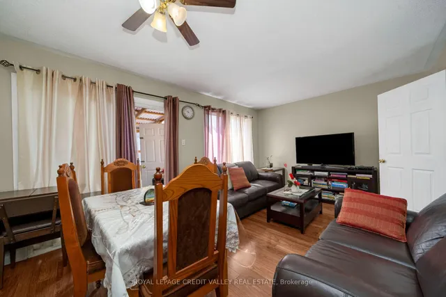 Additional image 9 of 19 Dunlop Crt