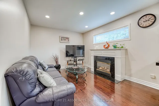 Additional image 11 of 5785 Sidmouth St